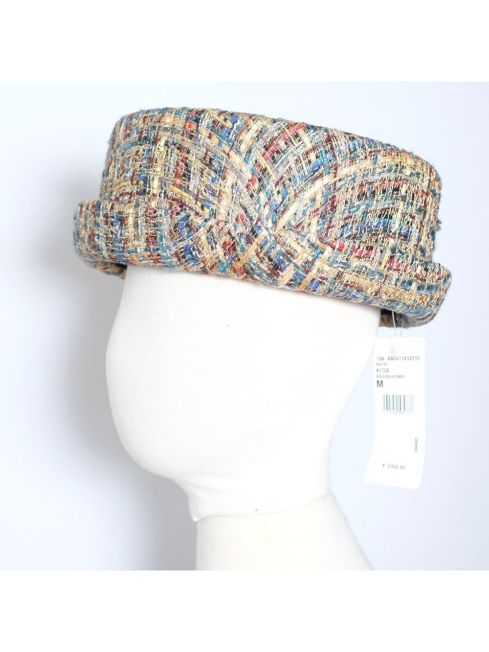 New CHANEL 19A Paris Egypt hat gold tweed sz Medium